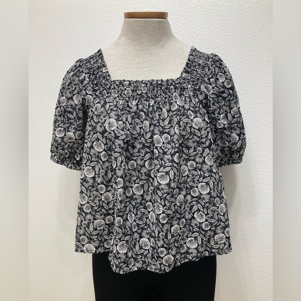 3/$20 Loft Smocked Square Neck Blouse Top Women’s XS Office Summer Flowy Preppy